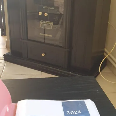 House Amongst Vólos